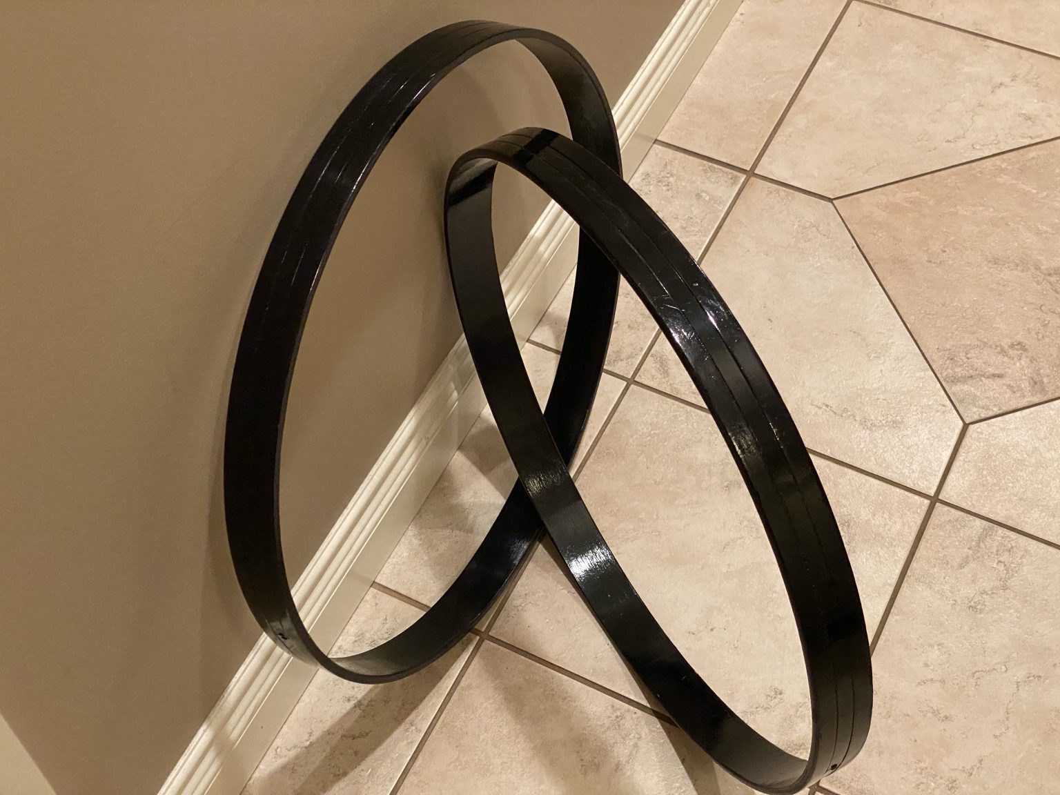 Z 22″ Pair Wood Gloss Black Bass Drum Hoops (JJ) Lillo's School of